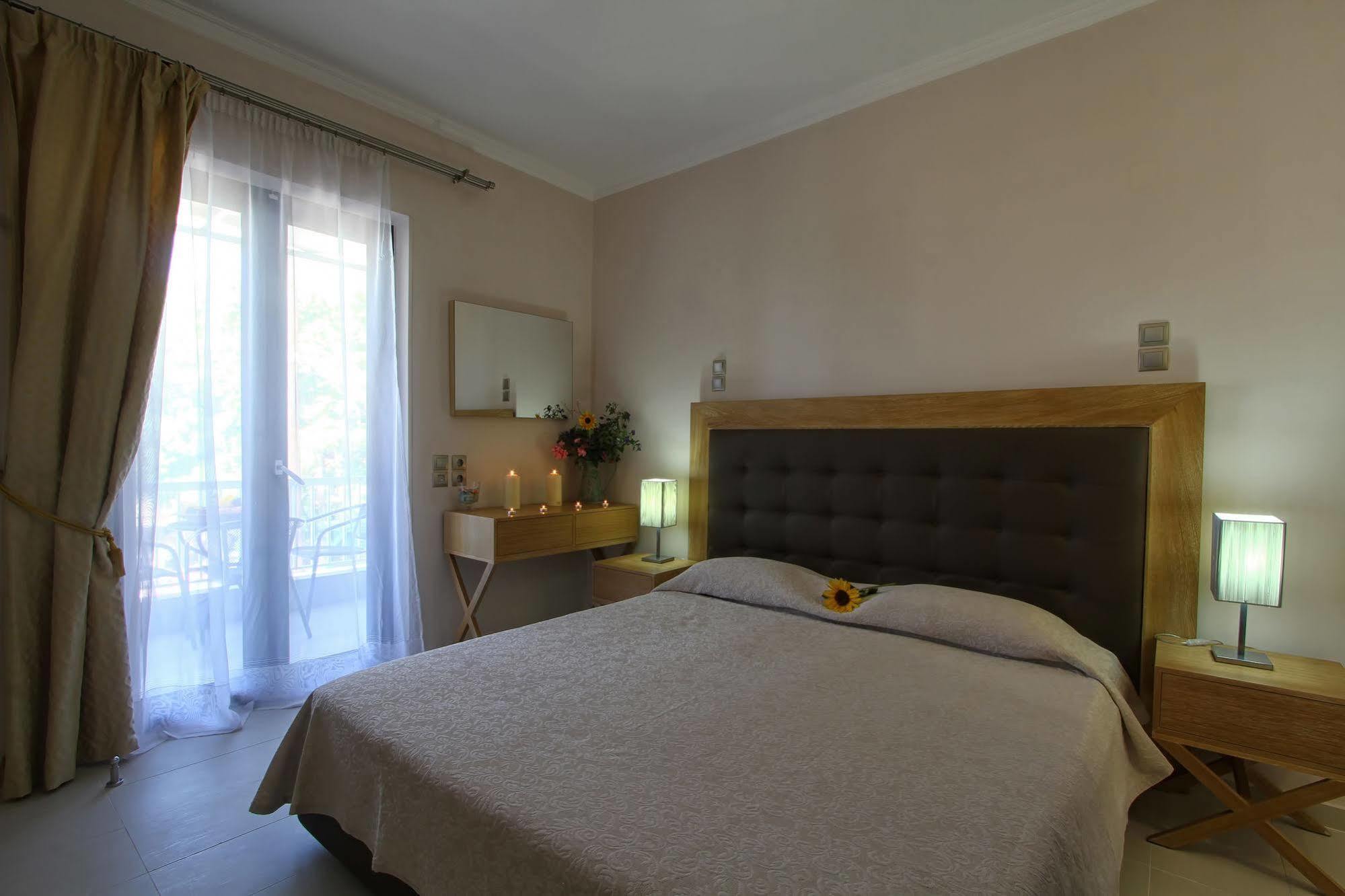 Ilioxenia Apartment Paralia Agias Foteinis ภายนอก รูปภาพ